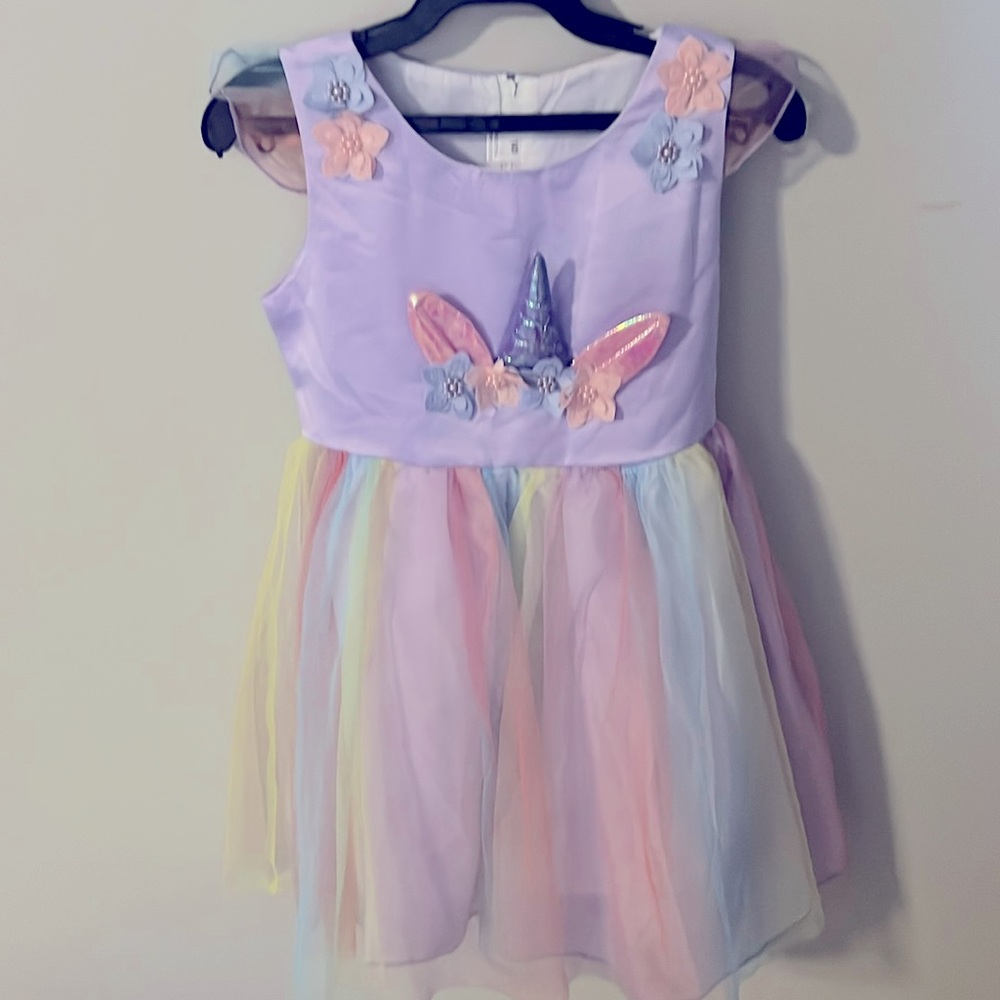 Girl’s Unicorn dress size 4-6y excellent condition